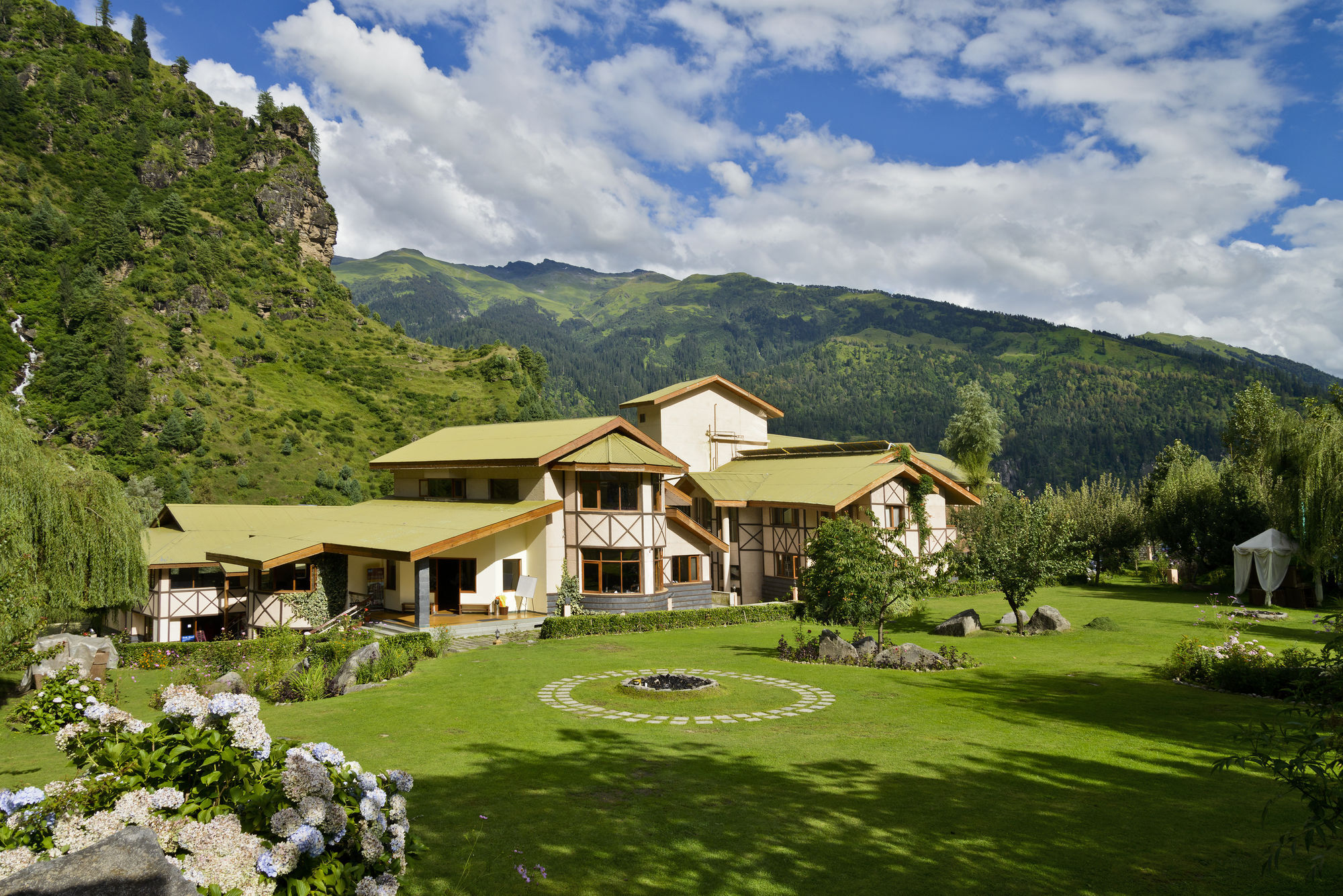 Solang Valley Resort Palchān Exteriér fotografie